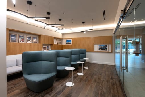 Social Lounge at Sinclaire on Seminary, Alexandria, VA, 22311