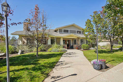 Walking Path at Deer Crest Apartments, Broomfield, CO