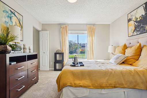 Comfortable Bedroom at Deer Crest Apartments, Broomfield, CO
