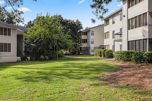 A grassy area at River Crossing Apartments, Thunderbolt, 31404