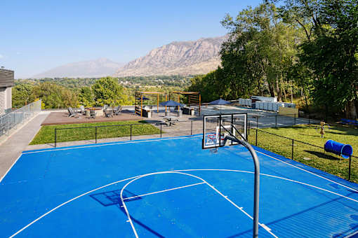 Basketball Court at Cliffs at Canyon Ridge, Utah, 84401
