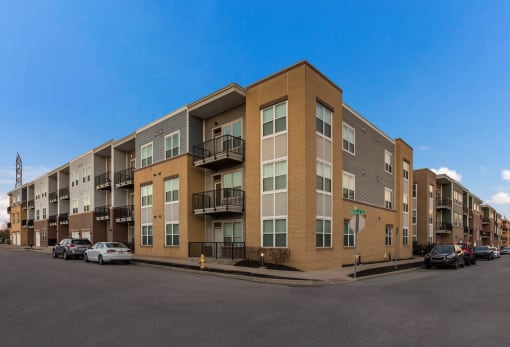 Property Exterior at Heritage at Oakley Square, Ohio