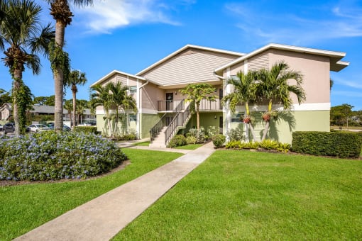 Walking Path at Lakeside Glen Apartments, Melbourne
