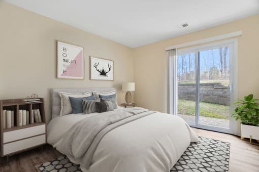 Gorgeous Bedroom at Glen at Bogey Hills, St. Charles, MO