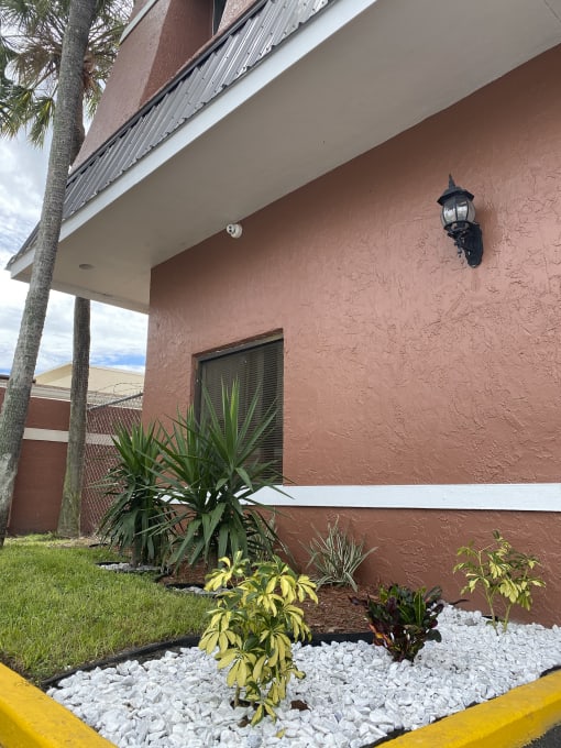 a view of the front of the house from the street at Colonial Apartments, Orlando, 32808