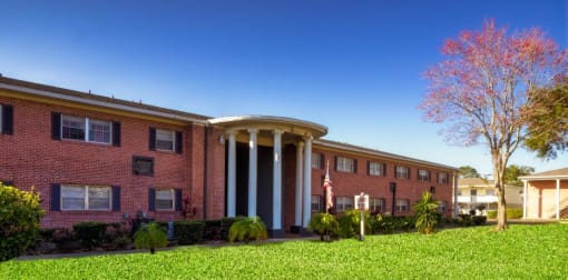 Lush Green Outdoor at Hibiscus Place Apartments, Florida, 32808