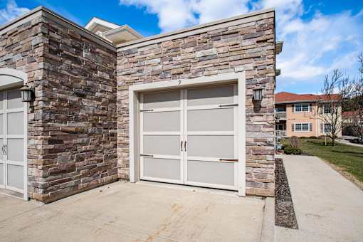 1-car garage.