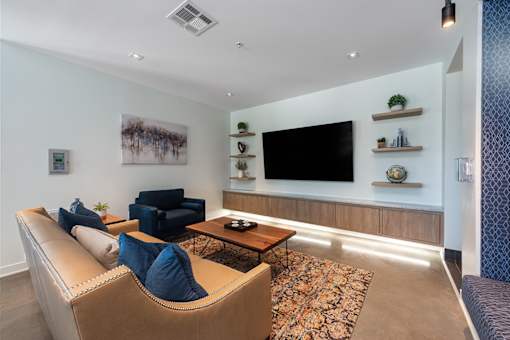 clubhouse with communal seating and TV at Steelcote Square, Missouri, 63103