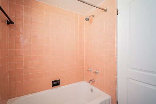 Bathroom 7353-3S