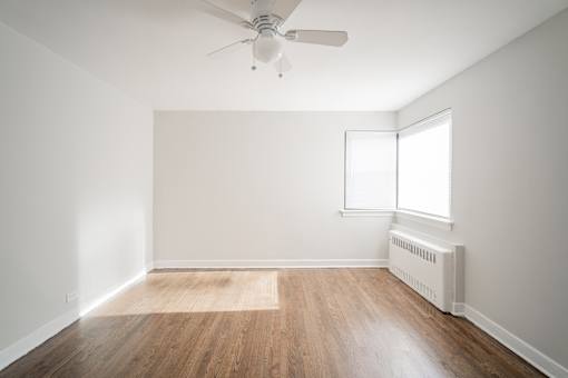 Bedroom 7353-3S