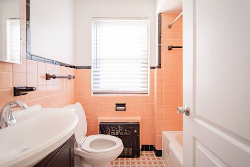 Bathroom 7353-3S