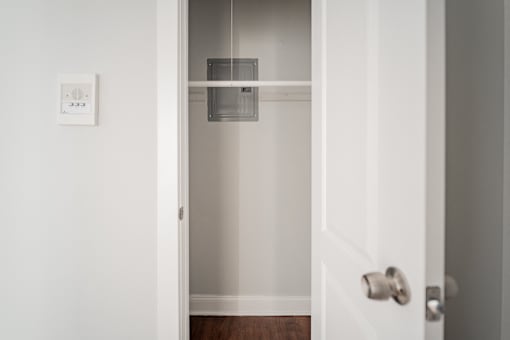 Closet Space 7357-2S