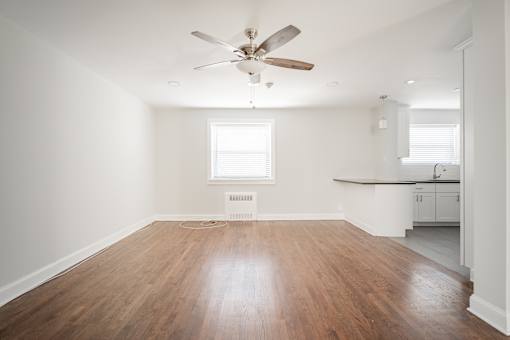 Living/Dining Room 7357-2S