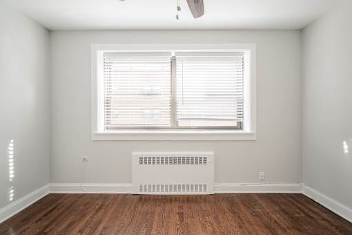 Bedroom 7357-2S
