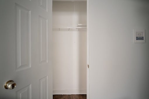 Closet Space 7361-1S