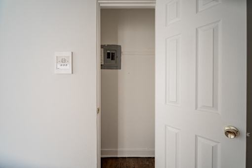 Closet Space/Intercom System 7361-1S