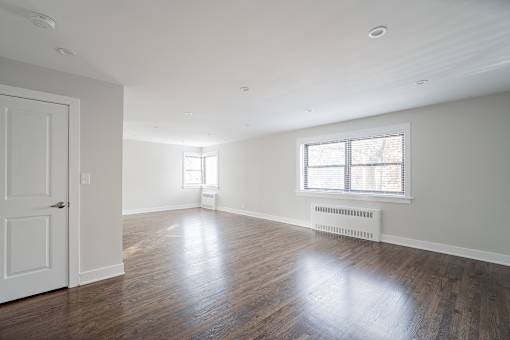 Living Room 7365-1