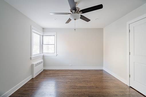 Bedroom 7365-1