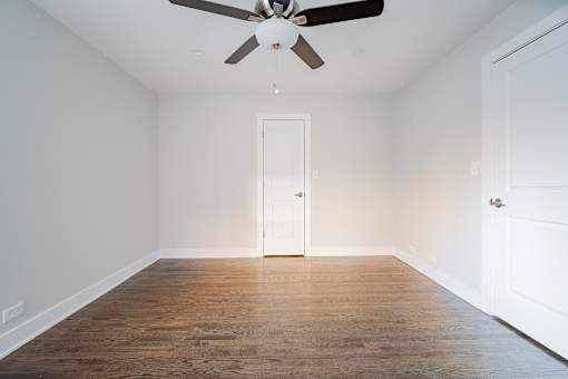 Bedroom 7365-1