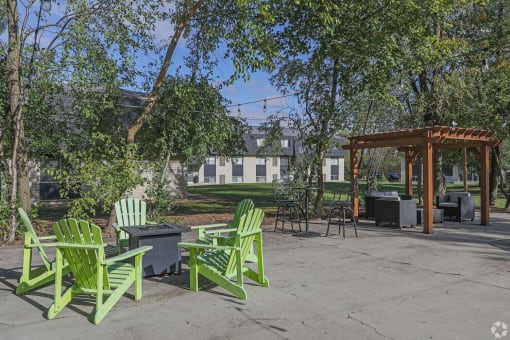 Exterior picture, picnic area