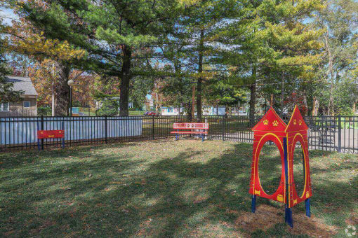 Exterior picture, playground