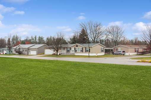View of homes at Cedarfield Manufactured Homes Community in Cedar Springs, MI