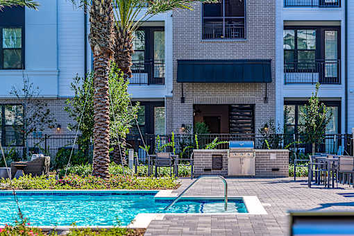 Resort Style Swimming Pool at Alys Crossing Apartments, Cypress