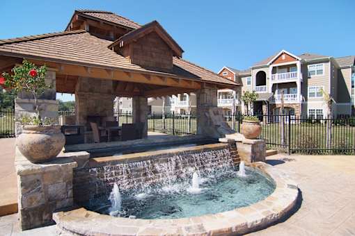Fountain at Ansley Walk, Louisiana, 70503