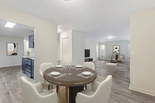 Dining Area at Riverchase Landing, Hoover, AL, 35244
