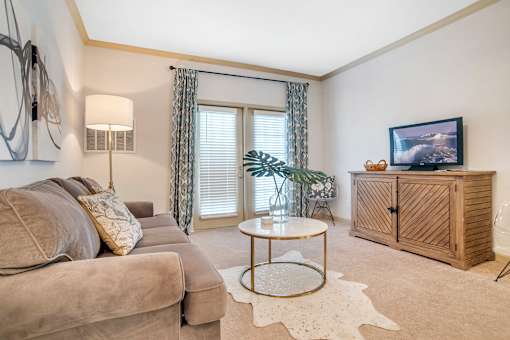 Living Room at Broadstreet at EastChase Apartments, Montgomery, 36117