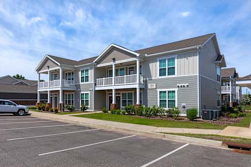 Exterior View at The Villas at Germantown, Memphis, 38125