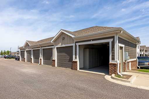 Garages Available at The Villas at Germantown, Memphis, Tennessee