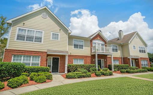 Building exterior at Greenbrier Estates, Slidell, LA