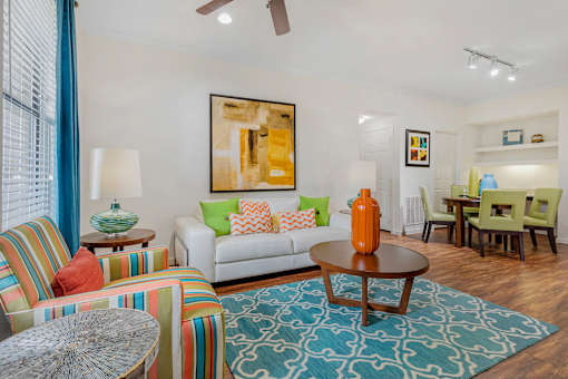Spacious Living Area at Mansfield on the Green, Texas