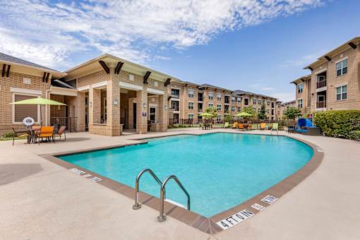 Sparkling Swimming Pool at Mansfield on the Green, Texas, 76063