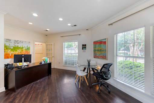 Leasing Office View at Southaven Pointe Apartments, Mississippi, 38671