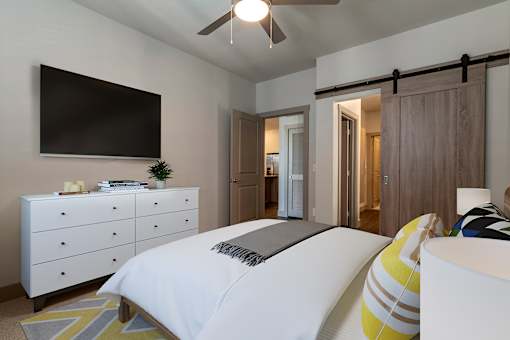 Large Comfortable Bedrooms With Closet at The Cosmopolitan, Oklahoma
