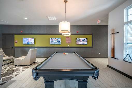 Game room at Waterstone at Hamburg Apartments, Lexington