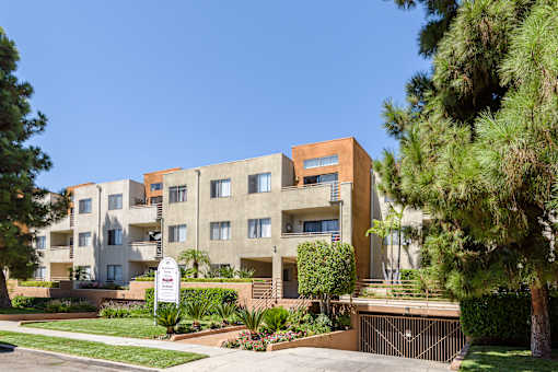 the building in which the apartment is located