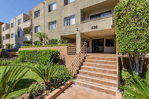 the building in which the apartment is located