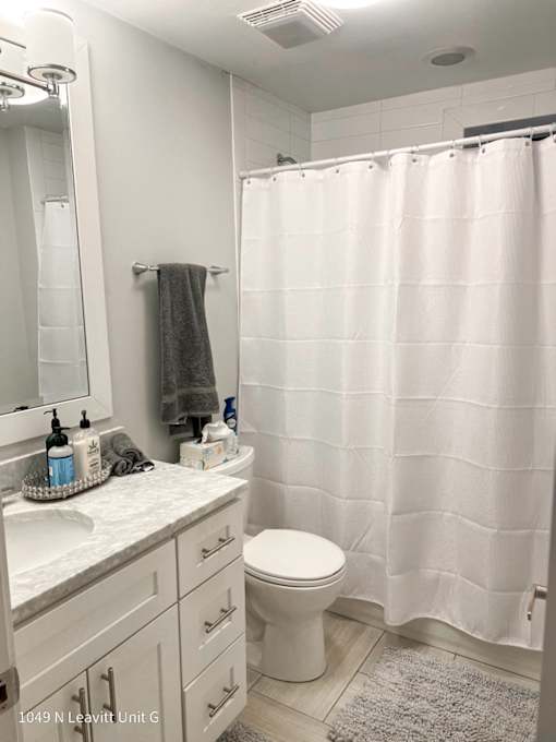 a simple bathroom makeover | happy together