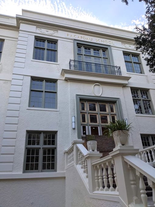 the building in which the apartment is located
