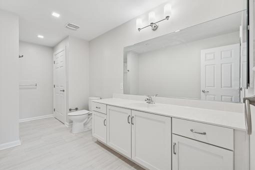 White Bathroom at Roosevelt Commons Apartments, Philadelphia