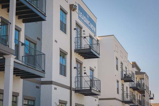 Exterior View at The Lofts at Town Madison, Madison, AL, 35758