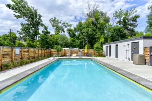 2121 Canyon Pool
