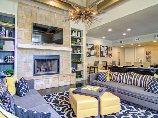 The Ascent at Windward apartments in Alpharetta Georgia photo of Clubhouse