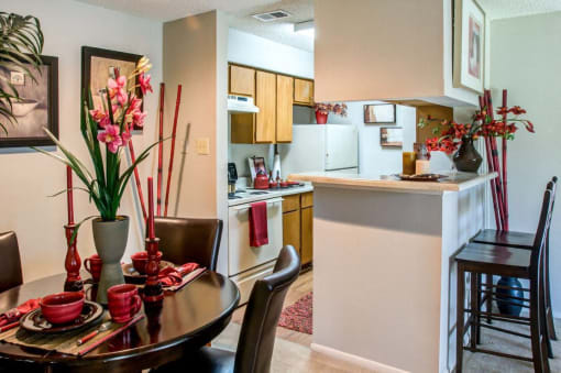 fully-equipped kitchens, breakfast bar