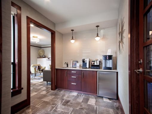 Pet-Friendly Apartments in Wilsonville - Bridge Creek - Clubhouse