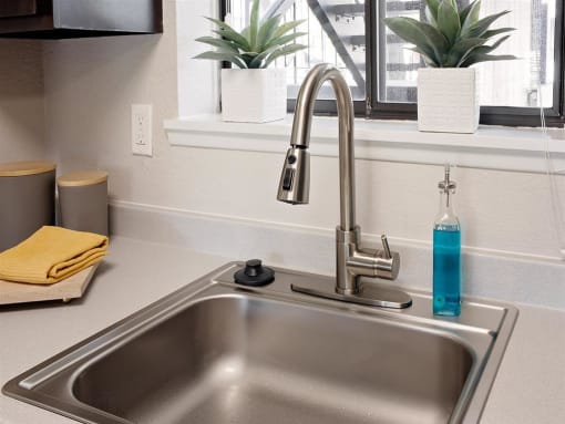 Modern Pet-Friendly Apartments - Wilsonville - Bridge Creek - Kitchens with Farmhouse Sink