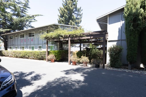 the building in which the motel is located